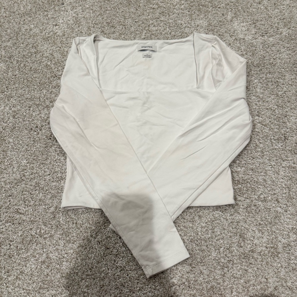 Aritzia Babaton Contour Long Sleeve Top